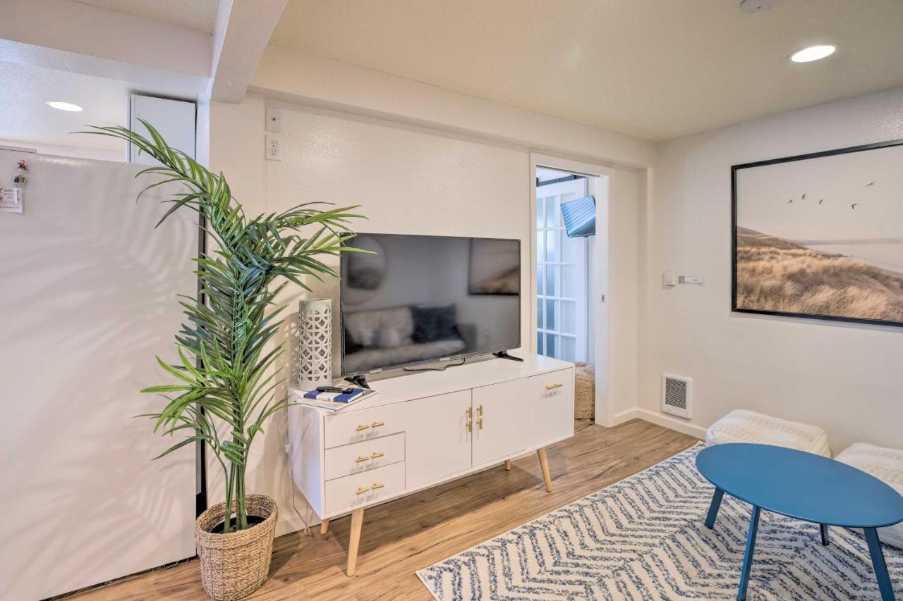 Rockaway Beach Condo - Beach Access Nearby! Exterior photo