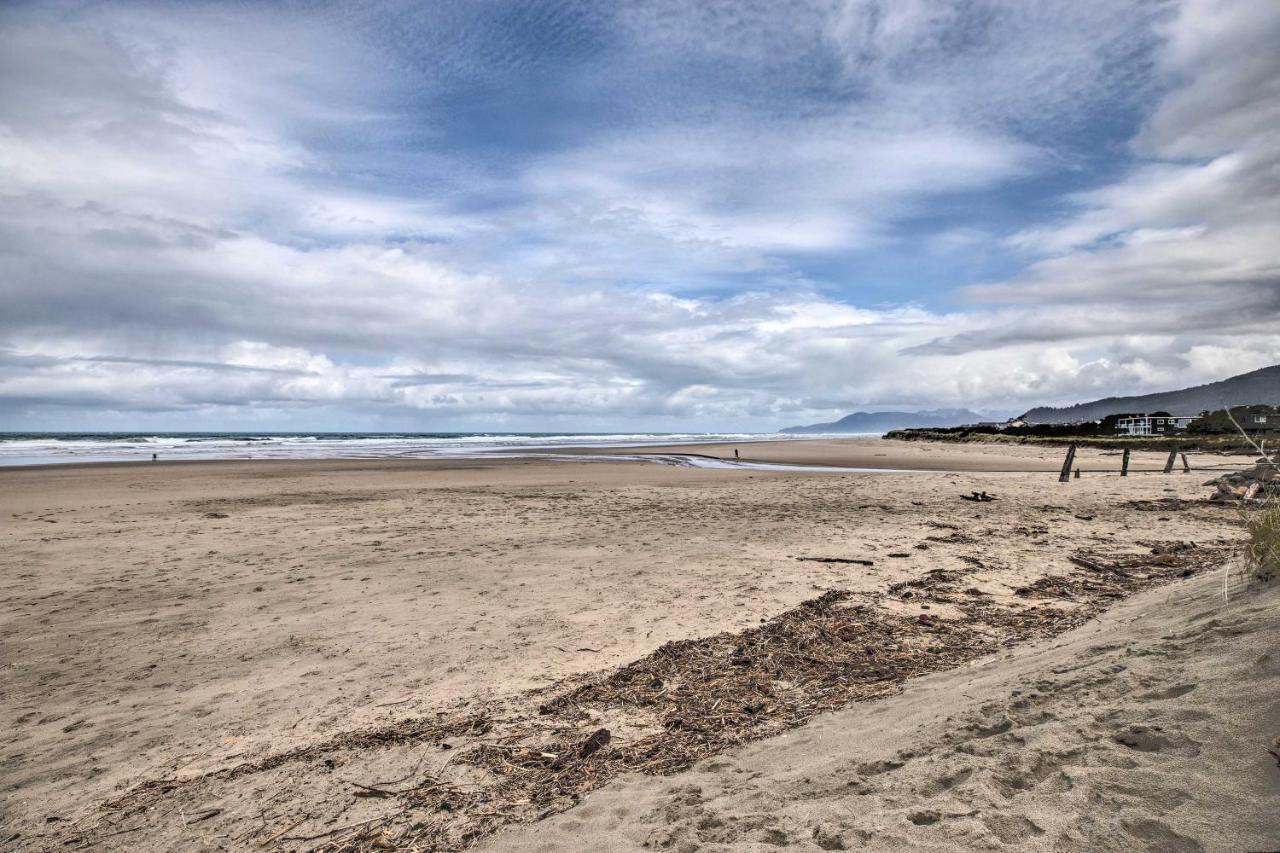 Rockaway Beach Condo - Beach Access Nearby! Exterior photo